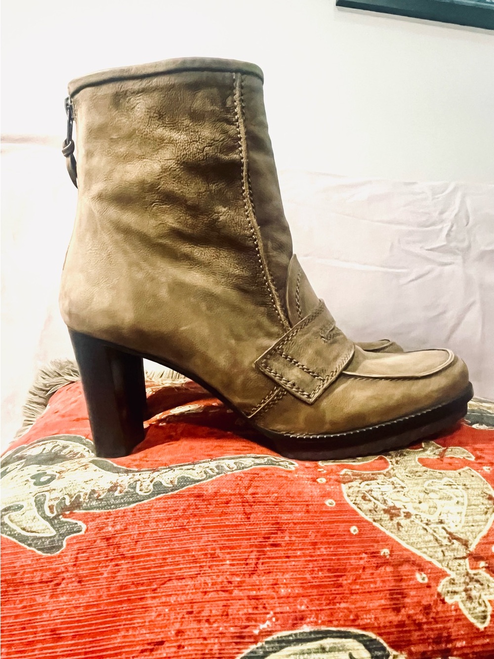 STUART WEITZMAN “Moxanne” Leather Ankle Boots | Excellent Cond. Vintage | 8.5 M